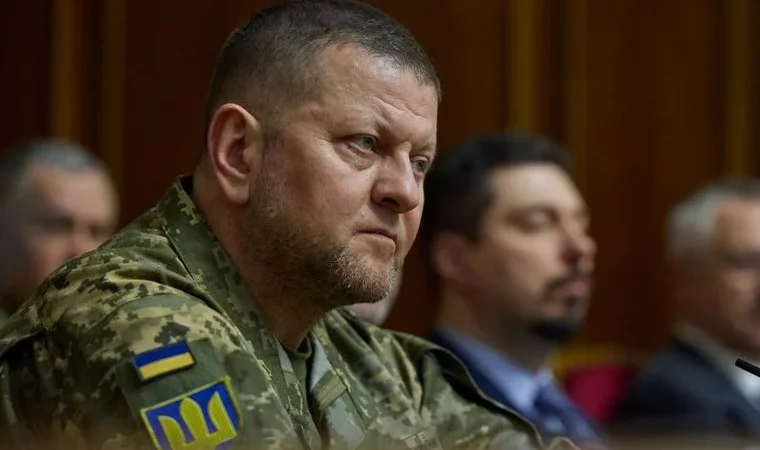 Szükség lesz a nők besorozására, hogy megmentsük Európát – közölte Zaluzsnij