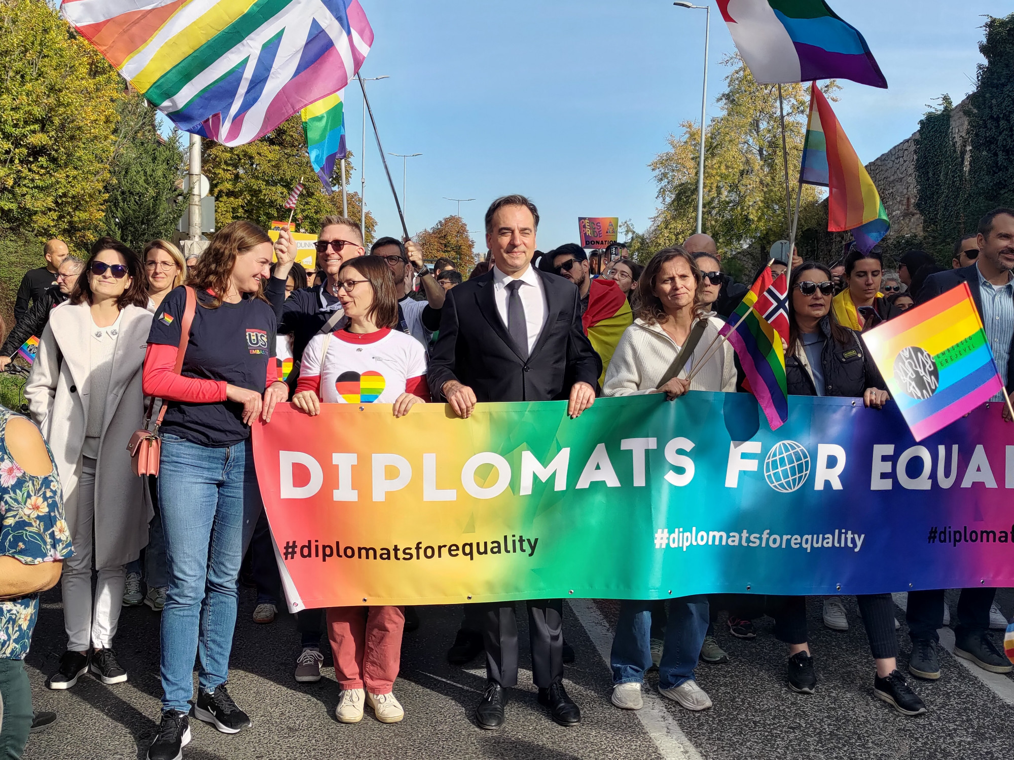 David Pressman bejelentette lemondását