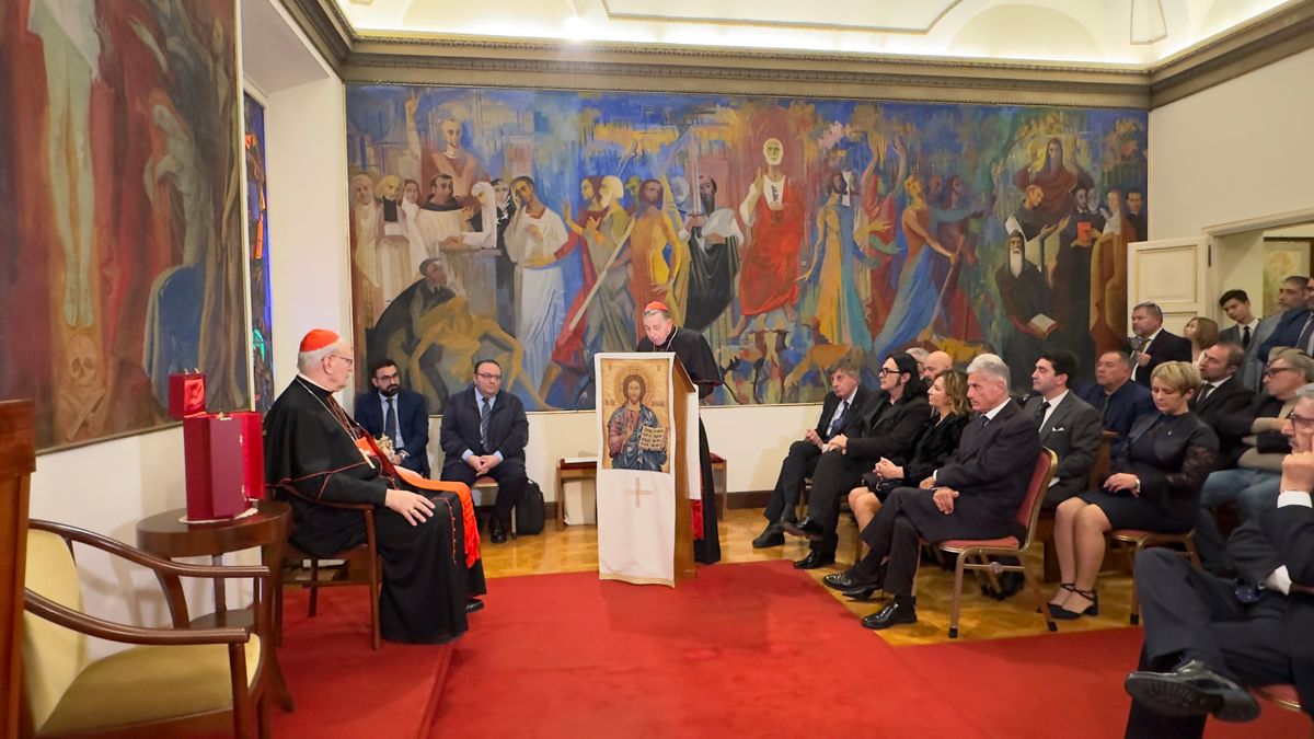 Magas rangú egyházi díjat kapott Erdő Péter bíboros