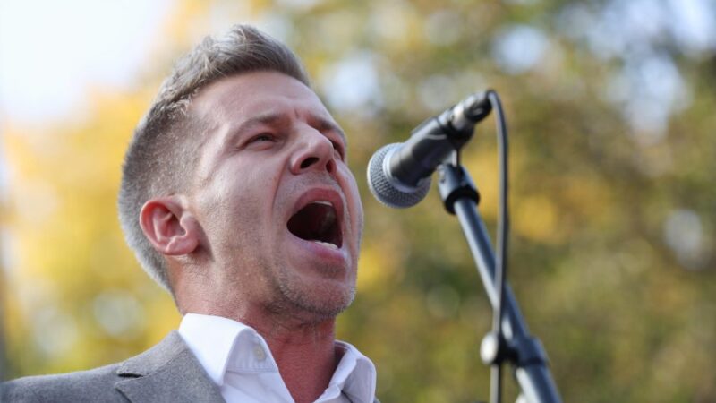 Rohamosan nő Magyar Péter elutasítottsága