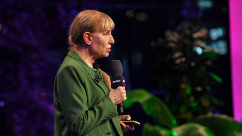 „A világ legnagyobb irányítatlan kísérlete zajlik”