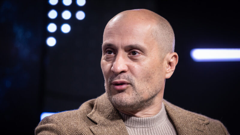 Tarjányi Péter szerint a Tisza-vezér nem érti a „normálisan működő médiát”