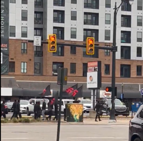 Maszkos neonácik vonultak fel az Egyesült Államokban