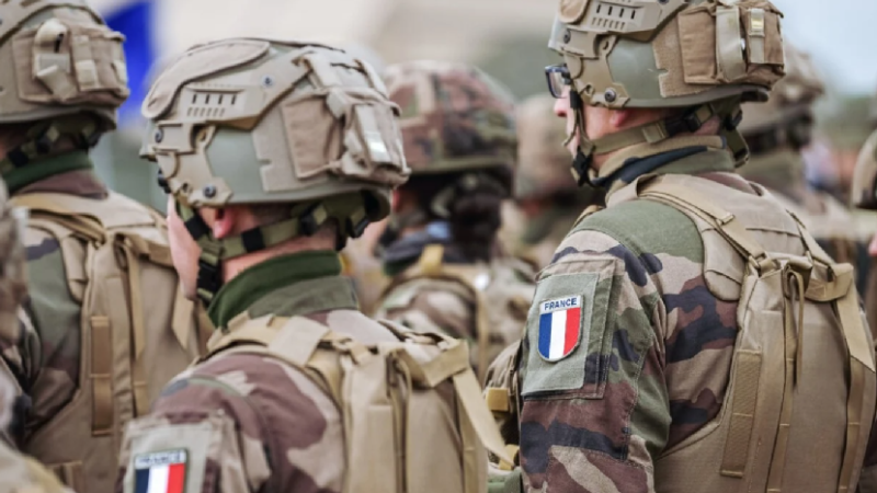 A britek és a franciák a csapatok Ukrajnába küldéséről tárgyalnak