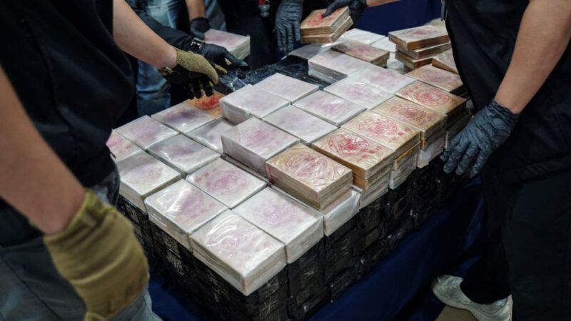 Elítélték a magyar pilótát, akinek gépén milliárdos tételben találtak heroint, utasa telefonján újabb bűncselekmény nyomaira bukkantak