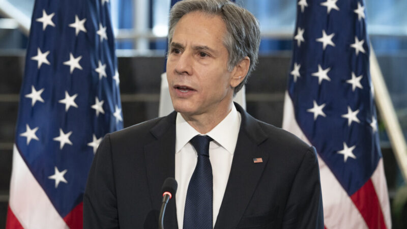 Blinken bejelentette, hogy közvetlen kapcsolatban állnak a damaszkuszi dzsihadistákkal