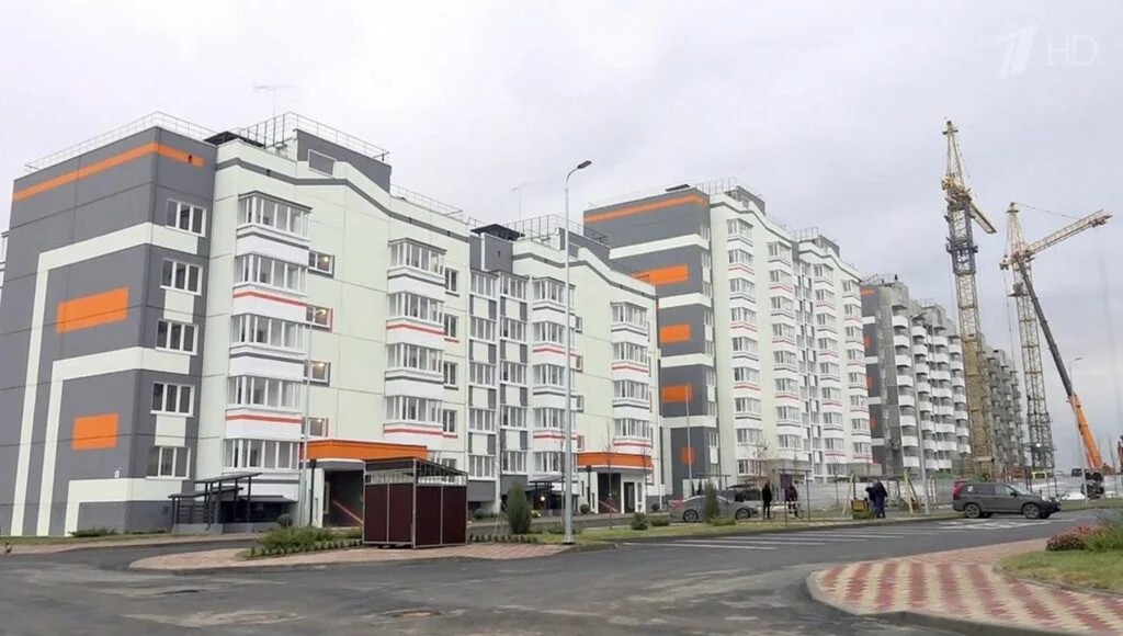 Kirúgtak egy ukrán tisztviselőt, mert kijelentette, hogy tömegesen költöznek az orosz Mariupolba az ukránok