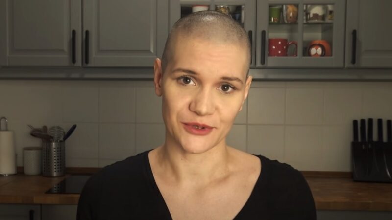 Akkora itt a diktatúra, hogy Pottyondy Edina megduplázta a bevételeit