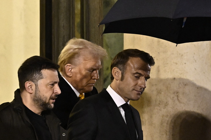 Trump közölte Zelenszkijjel, hogy azonnali tűzszünetet akar