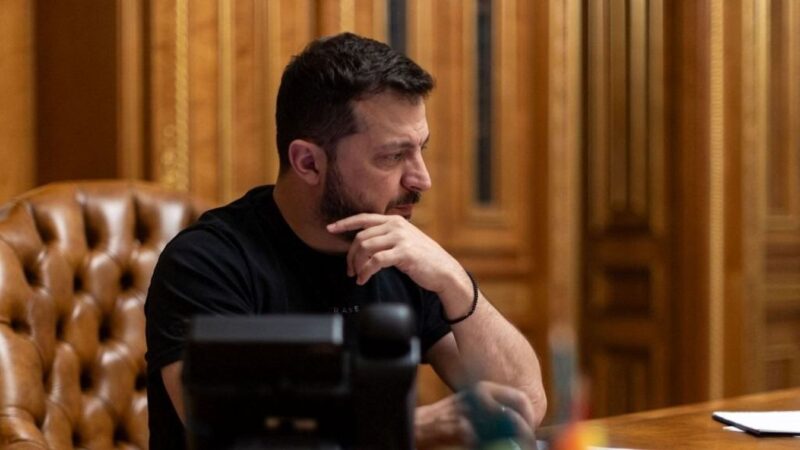 Zelenszkij bejelentette: készek vagyunk a tűzszünetre Külföld