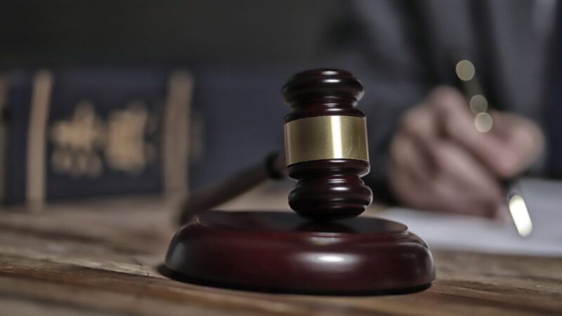 Kiadott egy gyanús közleményt az OBT, ezzel közvetve egy újabb aktív bírót, saját tagtársukat leplezték le