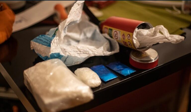 3 nigériait tartóztattak le Budapesten drogkereskedelem vádjával