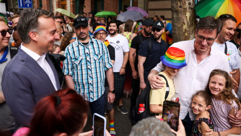 Pressman annyira vállalhatatlan lett, hogy még a nyomait is eltüntették