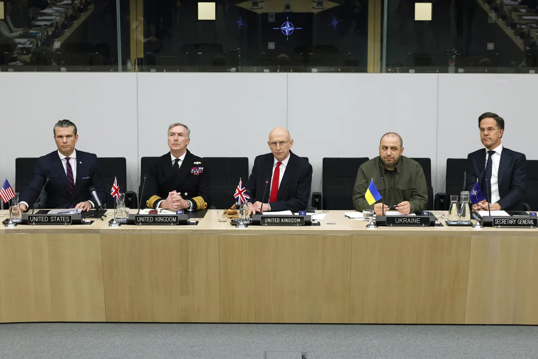 Az amerikai védelmi miniszter szerint Ukrajna NATO-tagsága és területi követelései is irreálisak