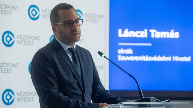 Lánczi Tamás eltaposta a dollármédia poloskáit