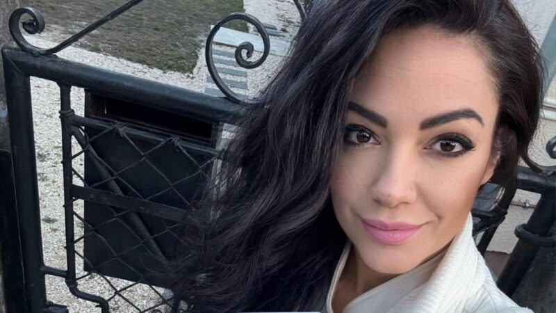 Offshore cégek, diáklányok futtatása – ez az új Tiszás üdvöske profilja