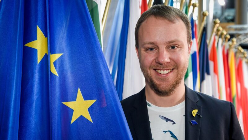 A magyarellenes Daniel Freund lehet a kieső USAID pénzek uniós szintű pótlásának egyik központi figurája