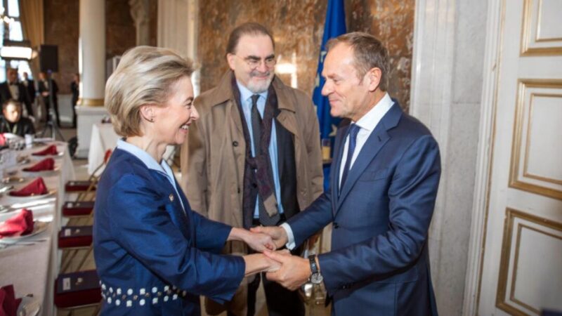 Háborús csúcs volt Brüsszelben: Fegyverkezzen Európa!