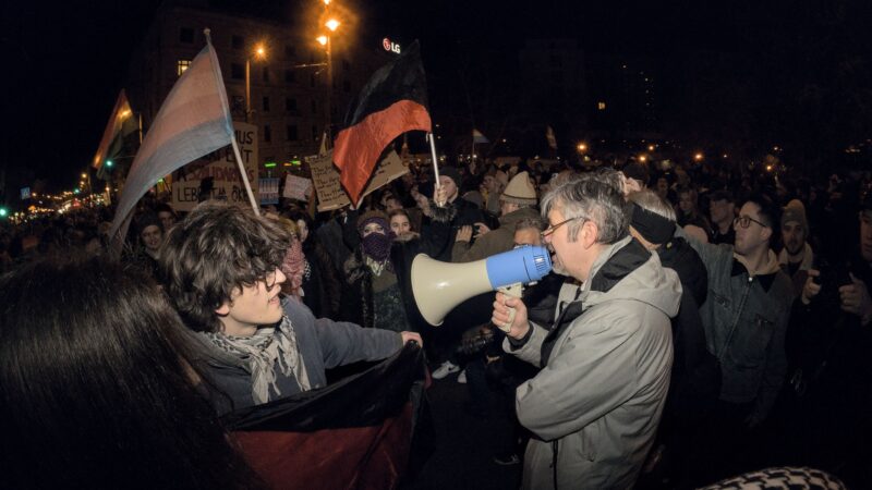 Az elmehunytak köztünk járnak