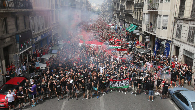 A magyar szurkolói társadalom határozottan és egységesen elutasítja a Pride-felvonulást!