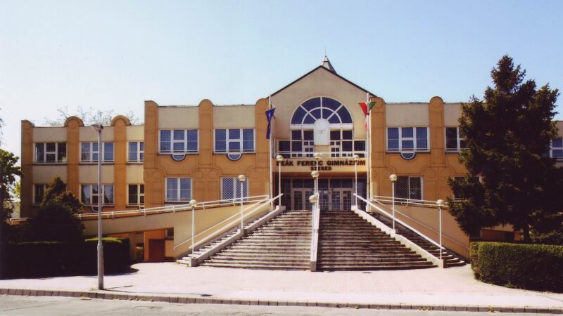 Kést rántott egy diák a társára egy szegedi gimnáziumban