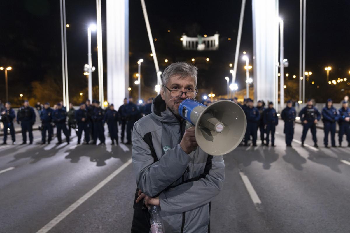 Hadházy Ákos: Semmi gond, akkor jön a B terv
