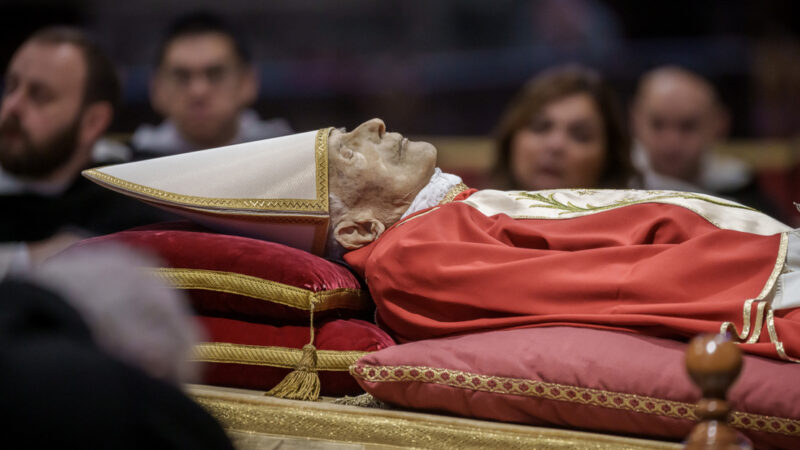 Szombaton temetik el Ferenc pápát