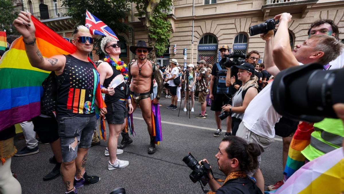 Nem állnak le a pride-pártiak, az Amnesty kampányt indít