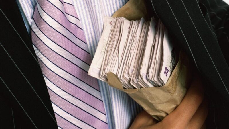 Börtönbüntetést kapott a csehországi Help Ukraine alapítvány alapítója állami pénzek elsikkasztásáért