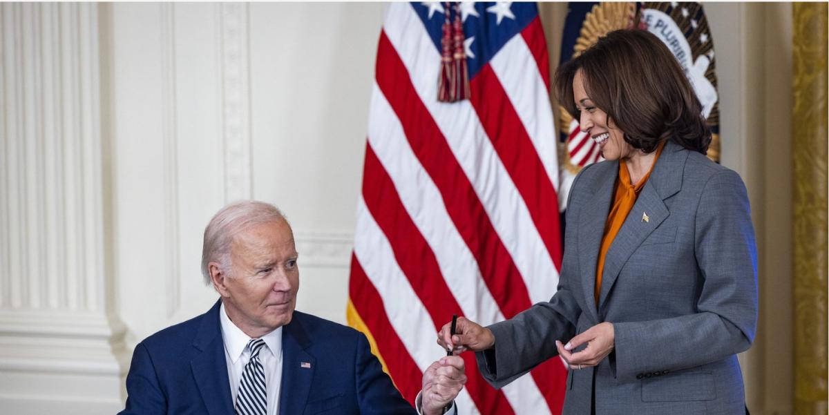 Titkos megfigyelés alá helyezett katolikus hívőket és szülői értekezleten tiltakozókat a Biden-adminisztráció