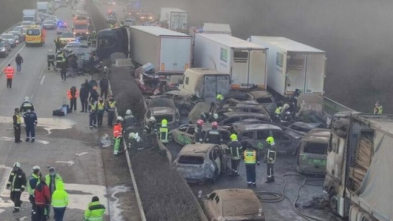 Három gyanúsítottja van az M1-esen történt tömegbalesetnek