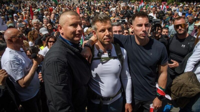 Politikai öngyilkosságot követett el Magyar Péter