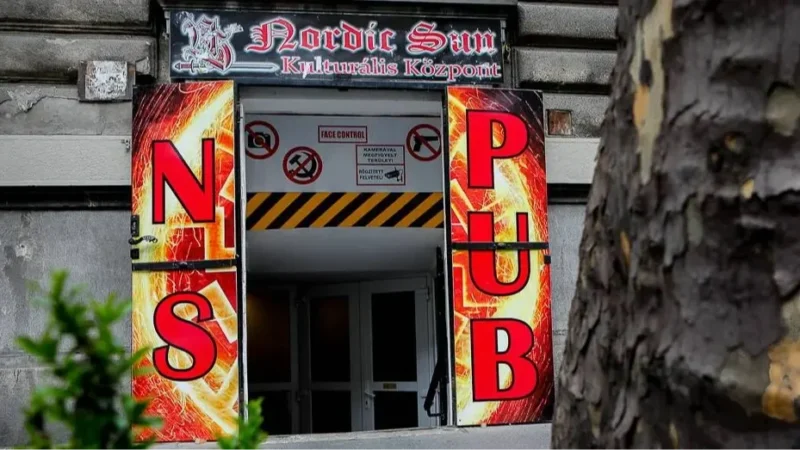 Rendőrök rohanták le a Nordic Sun Pubot