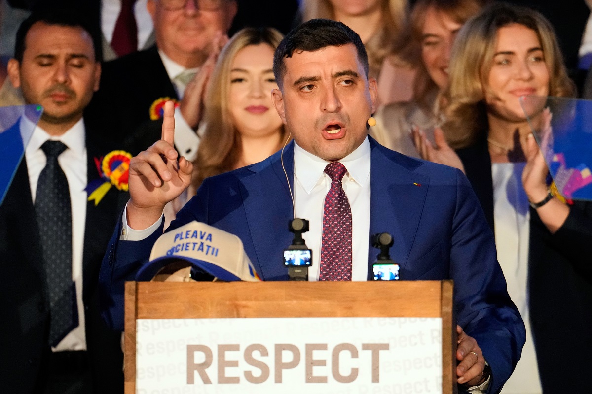 Utcára hívja támogatóit Simion, de nem akar a kijevi majdanhoz hasonlót