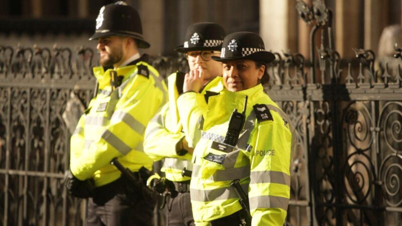 Letartóztatták egy bejegyzés miatt az angol nyugdíjast