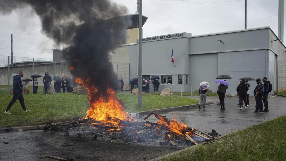 Drogkereskedő bandák állnak a francia börtönök elleni áprilisi támadások mögött