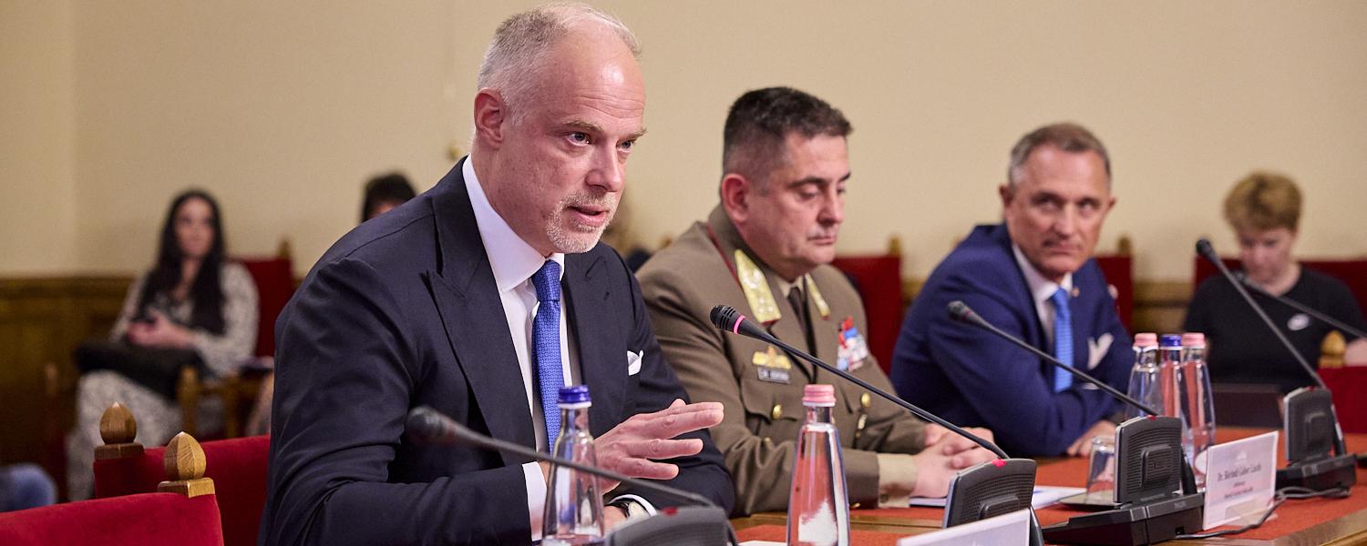 A temus messiás akciós kormánybuktatása, avagy a kétéves hangfelvétel története
