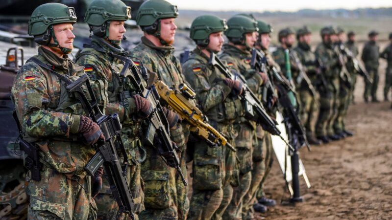 Németország fegyverkezik, készül egy esetleges konfliktusra Oroszországgal