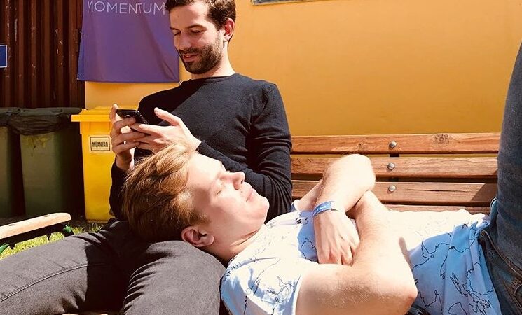 Az Orbán-rendszer politikai üldözötteinek megsegítésére hoz létre alapítványt Fekete-Győr András