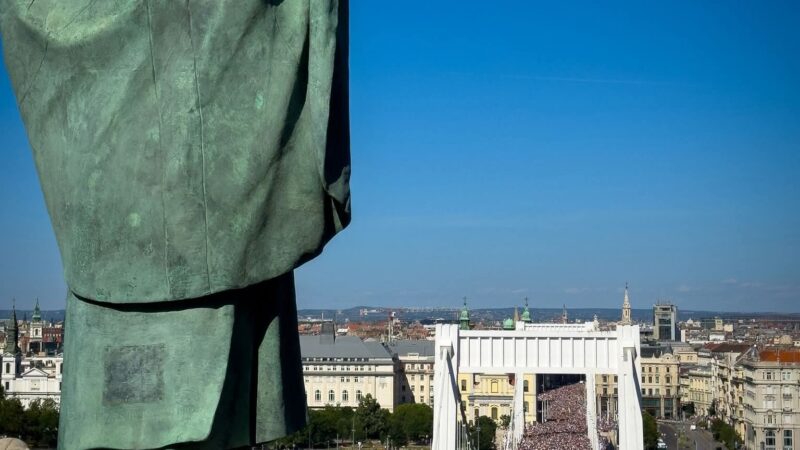 A kereszt nem áldás, hanem üzenet – avagy valójában mit is üzent Szent Gellért a Pride-on vonulóknak