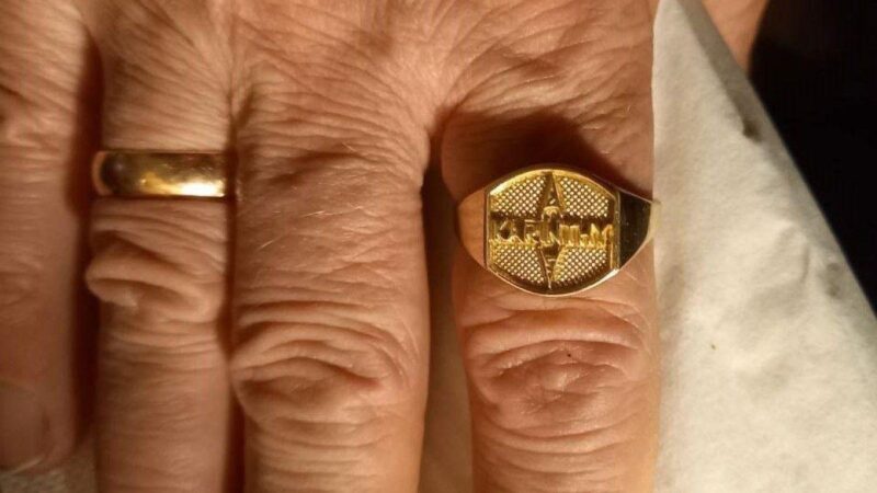 A közmédia visszavonja Aranyosi Péter Karinthy-gyűrűjét