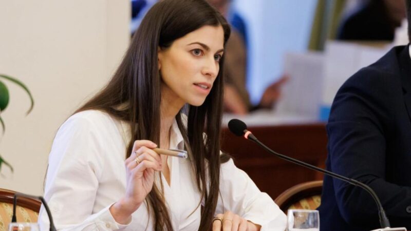 Amit a főpolgármester tervez, közérdekű üzem megzavarása és hivatali visszaélésre felbujtás