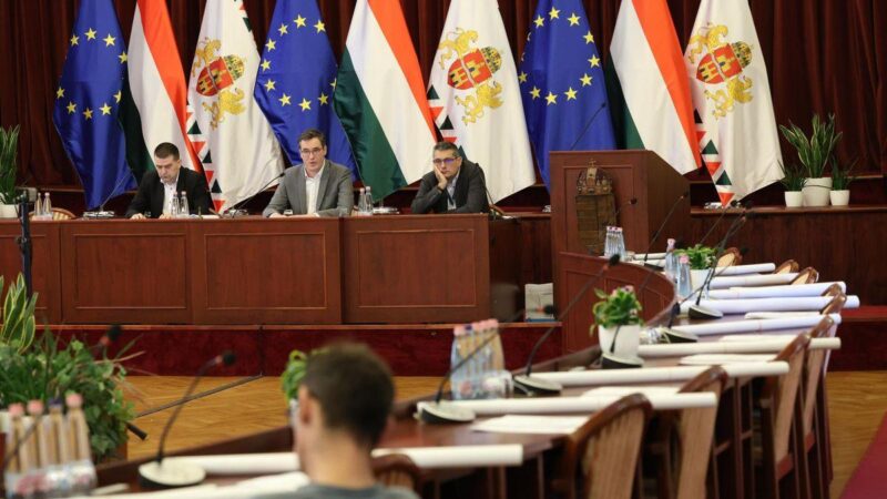 Ha ma nem alkot költségvetést a főváros, akkor holnap csődbe megy