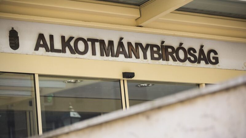 Élettársi kapcsolatként, de el kell ismerni Magyarországon a külföldön kötött melegházasságokat