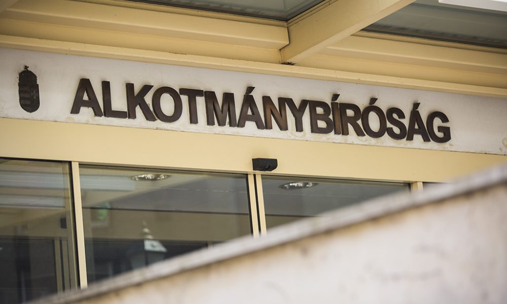 Élettársi kapcsolatként, de el kell ismerni Magyarországon a külföldön kötött melegházasságokat