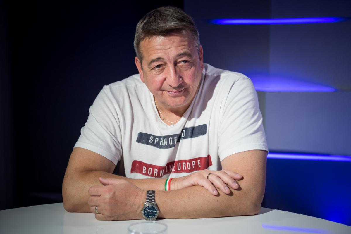 Bayer Zsolt: Cserny Józsi összeírja a gazdagokat