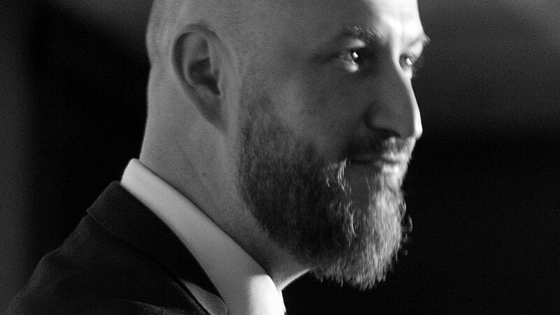 Ceglédinek végleg elege lett Poloskából: viselkedj bazmeg!