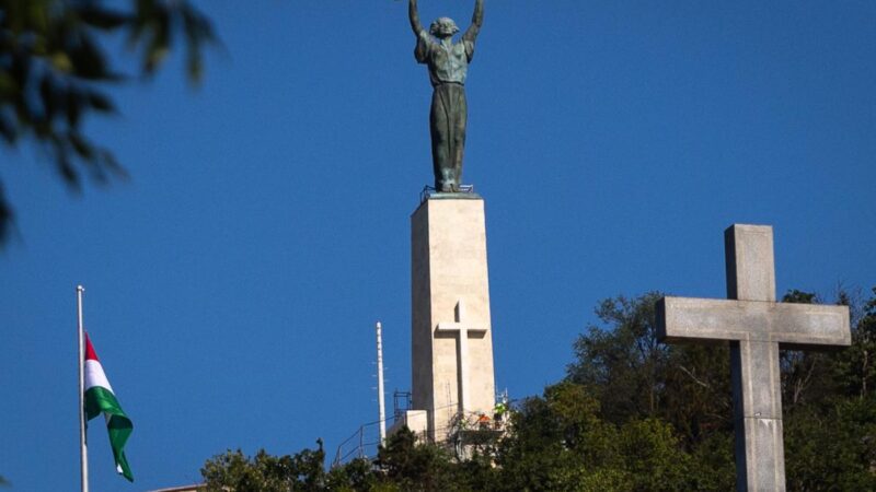 Karácsony Gergely ismét belerúgott a keresztényekbe