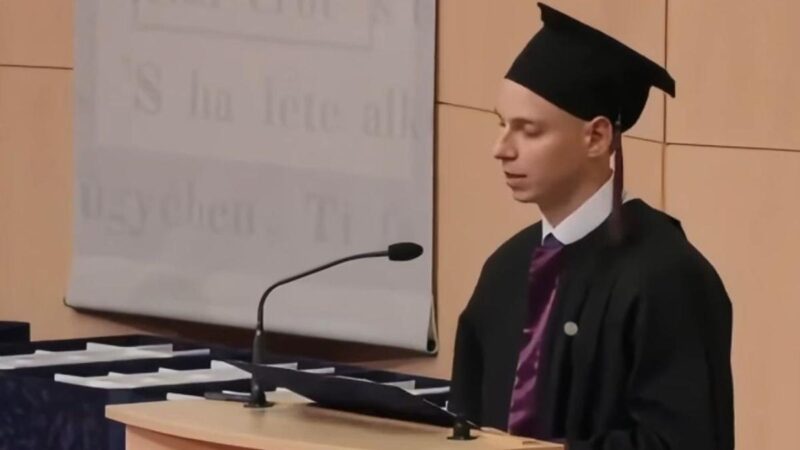 Lebukott a kormányt kritizáló fiatal orvos