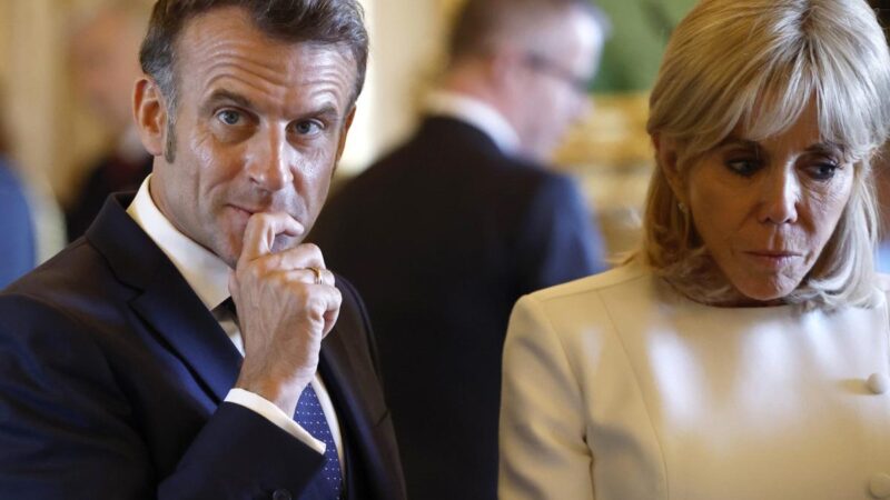 Macron feleségének nagyon elege van már abból, hogy férfinak nézik – a Legfőbb Bírósághoz fordul